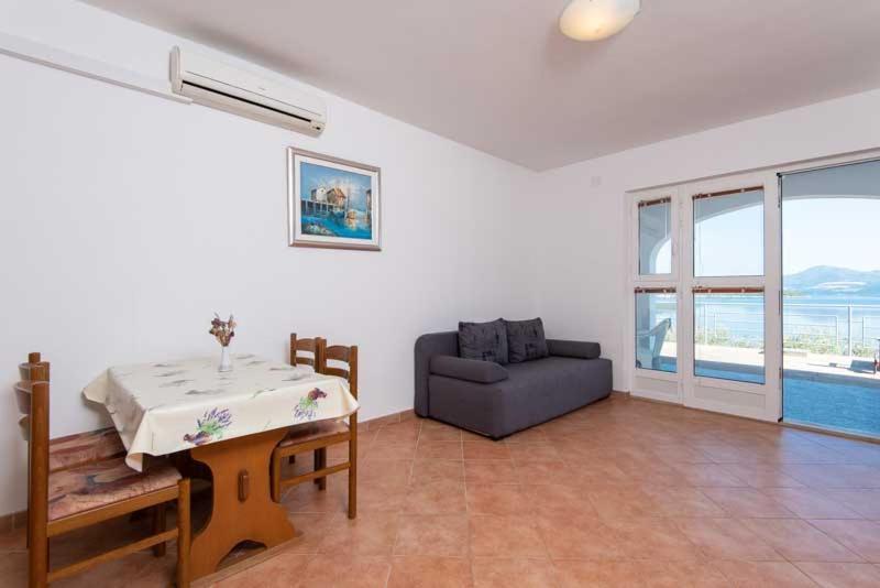 Putniković Apartmani Dubravko מראה חיצוני תמונה
