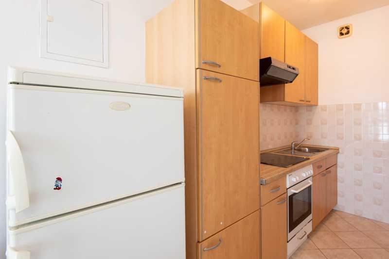 Putniković Apartmani Dubravko מראה חיצוני תמונה