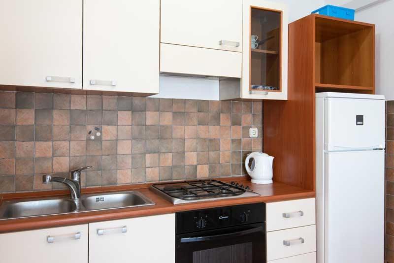 Putniković Apartmani Dubravko מראה חיצוני תמונה